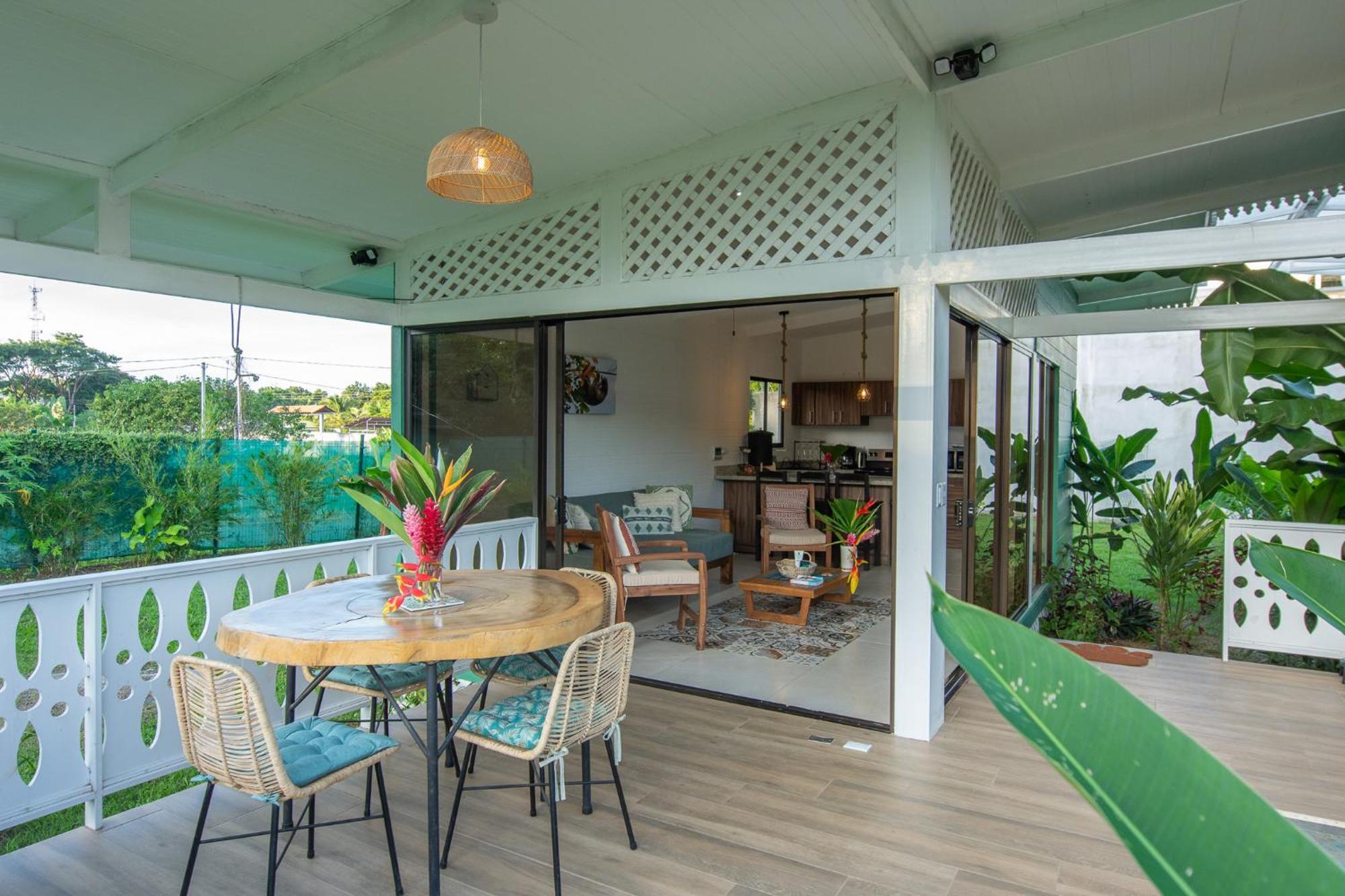 Namaitami Casa Hermosa Con Ac Y Piscina A Solo 650 Metros Del Parque Nacional Cahuita Exterior foto